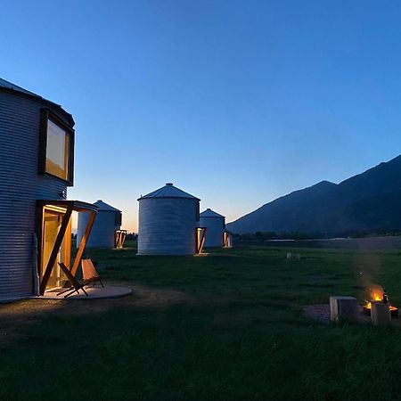 Clark Farm Silos - 5 Silo Mountain View Retreat Kalispell Bagian luar foto